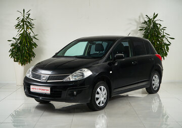 Nissan Tiida Вид 1