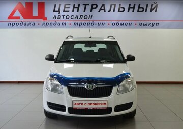 Skoda Fabia Вид 2